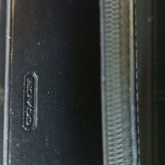 Patent Leather Matching Coach Tote and Wallet Set - Picture 16 of 16